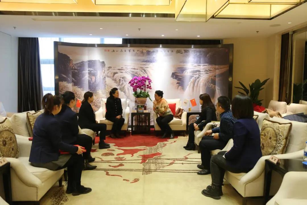 荣华养老与陕西工运学院 举行养老人才培养战略合作框架协议签约仪式